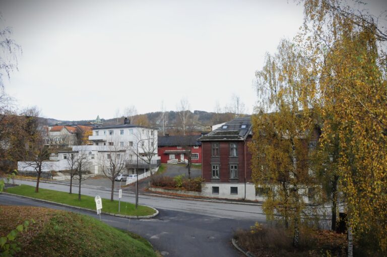 Bliksethjørnet mot jernbanen