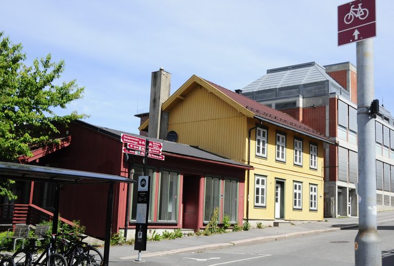 Bygg i Jernbanegata som skal rives